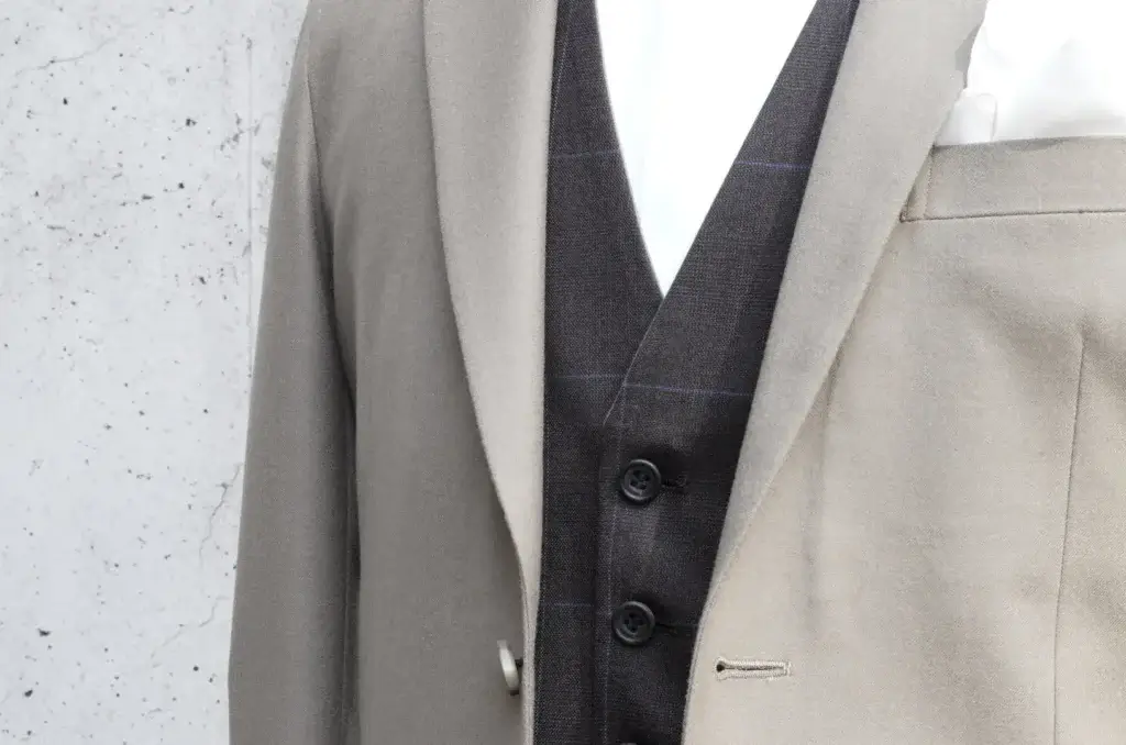 nae. ATELIERナエアトリエ の花婿のためのブラウンのタキシード